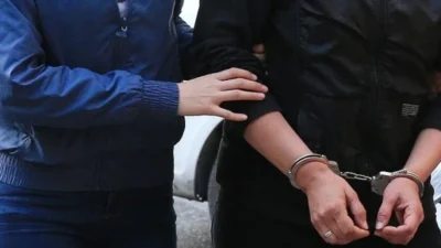 İzmir'de sosyal medya üzerinden 11 yaşındaki bir çocuğa ait müstehcen