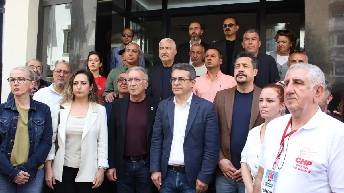 CHP’nin 38. Kurultayı’na yönelik verilen "mutlak butlan" kararına tepkiler sürüyor.