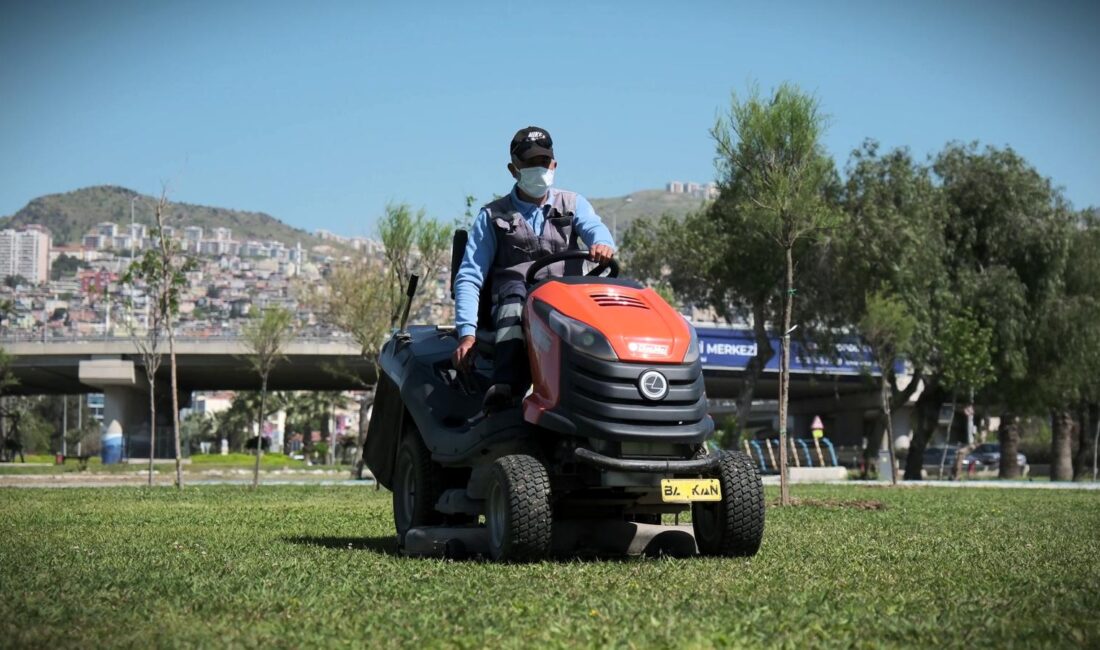 İzmir Büyükşehir Belediyesi, Kurban Bayramı öncesinde kent genelindeki parklar, sahil