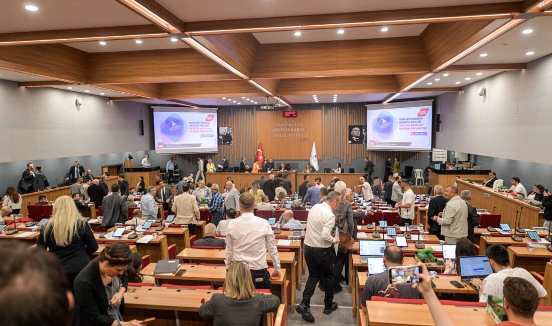 Büyükşehir Meclisi’nde ikinci birleşim yapılamadı! CHP grubu şehir dışındayken, AK