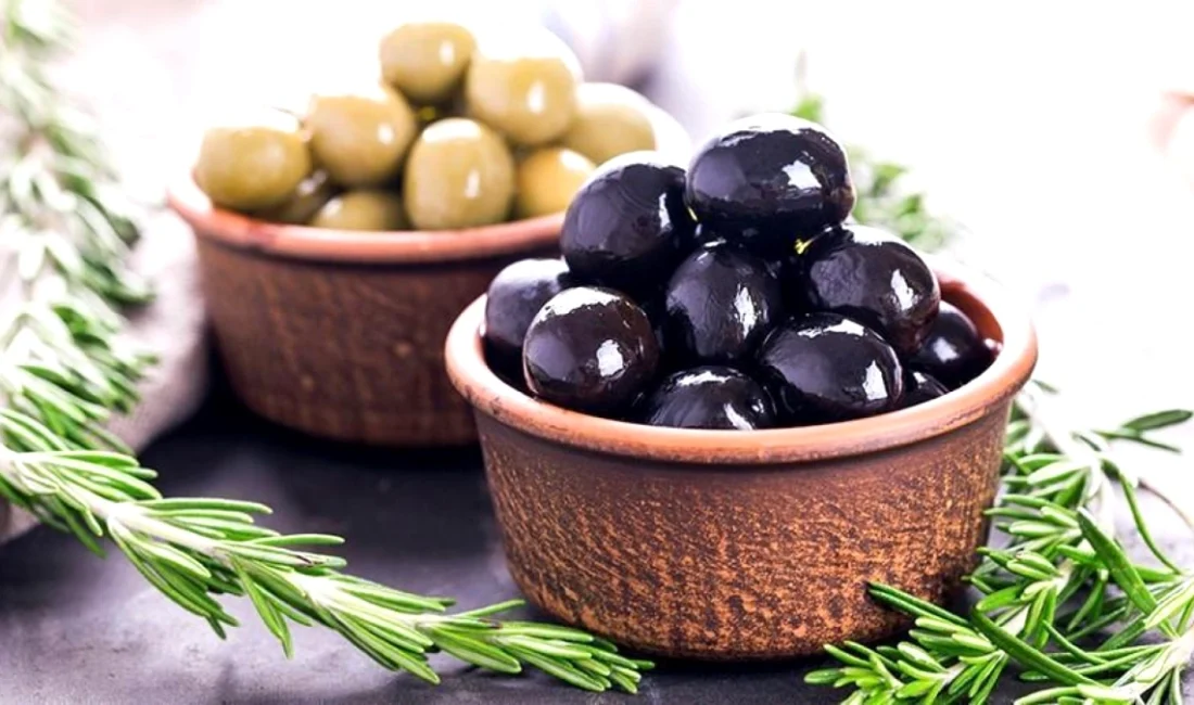 İzmir’in Selçuk ilçesinde zeytinin tanesini 50 lira, kilogramını ise 1000