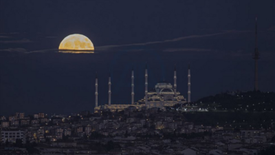 Bu gece gökyüzü nadir bir buluşmaya sahne oluyor. Aynı takvim