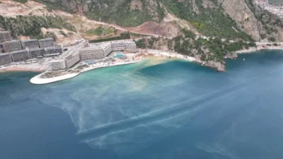 Kent Politikaları Derneği, Marmaris Milli Parkı içindeki koyda iş makinelerinin