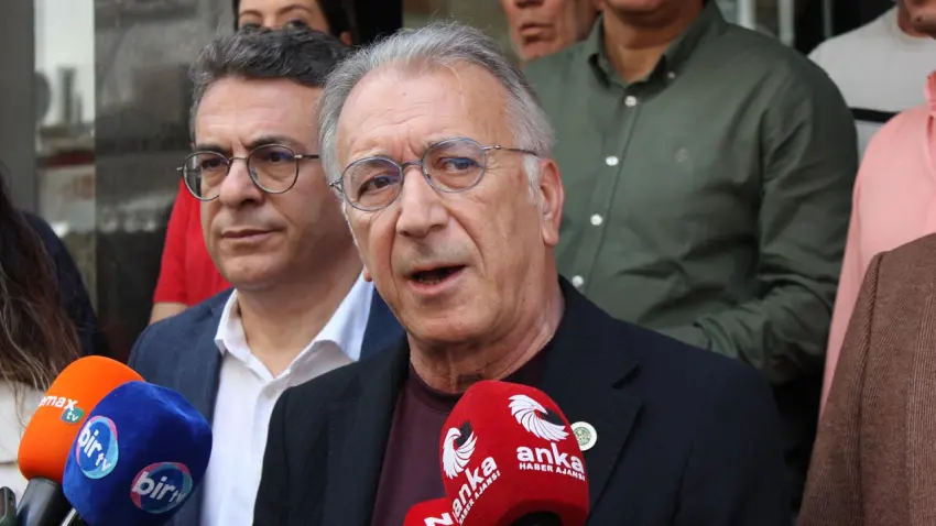 İzmir Barosu’ndan CHP’ye hukuk desteği: "Bu bir rejim sorunudur"