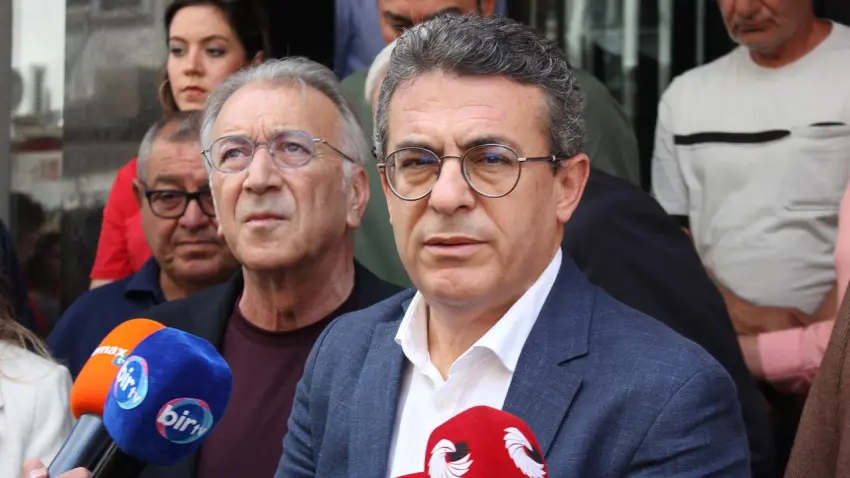 İzmir Barosu’ndan CHP’ye hukuk desteği: "Bu bir rejim sorunudur"