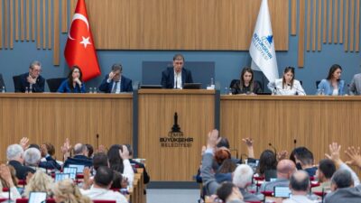İzmir Büyükşehir Belediyesi’nin olağanüstü meclis toplantısına, Aliağa'daki sit alanı imar