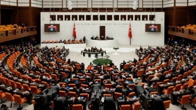 TBMM Genel Kurulu, 10 günlük bayram tatilinin ardından kritik kanun
