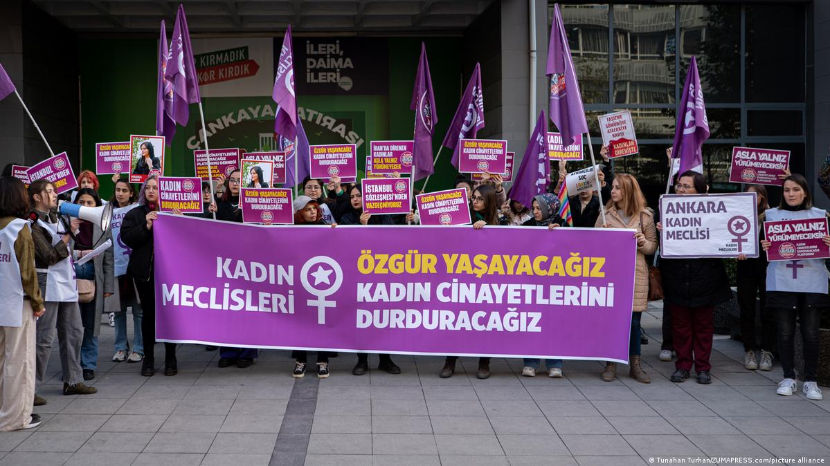 Kadın cinayetleri durmuyor: Nisan'da 26 kadın hayattan koparıldı