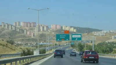İzmir’de otoyolların geleceğine dair tartışmalar, CHP Genel Başkan Yardımcısı Deniz