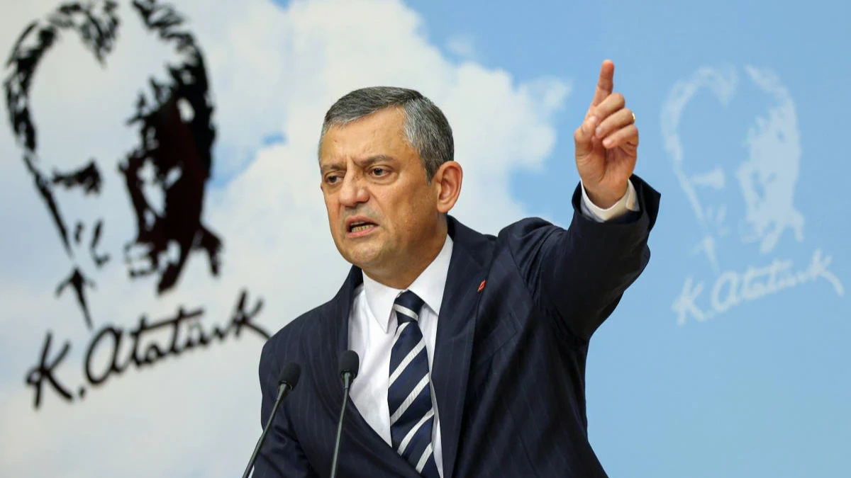 CHP Genel Başkanı Özgür Özel, 15 Mayıs Cuma günü İzmir’e