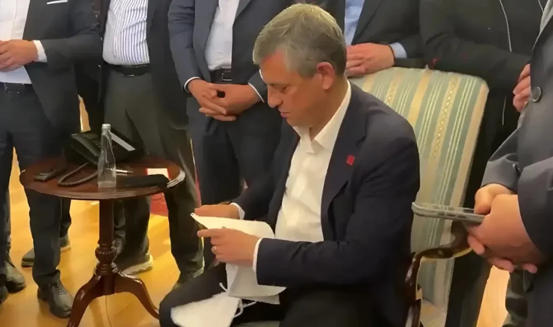 Ankara Valiliği'nin talimatıyla CHP Genel Merkezi'ne giren emniyet güçleri, içeriye