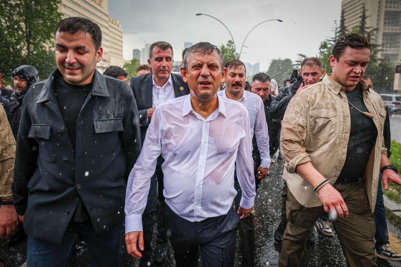 Özgür Özel: "CHP kapanmıştır, üçüncü kez açacağız"