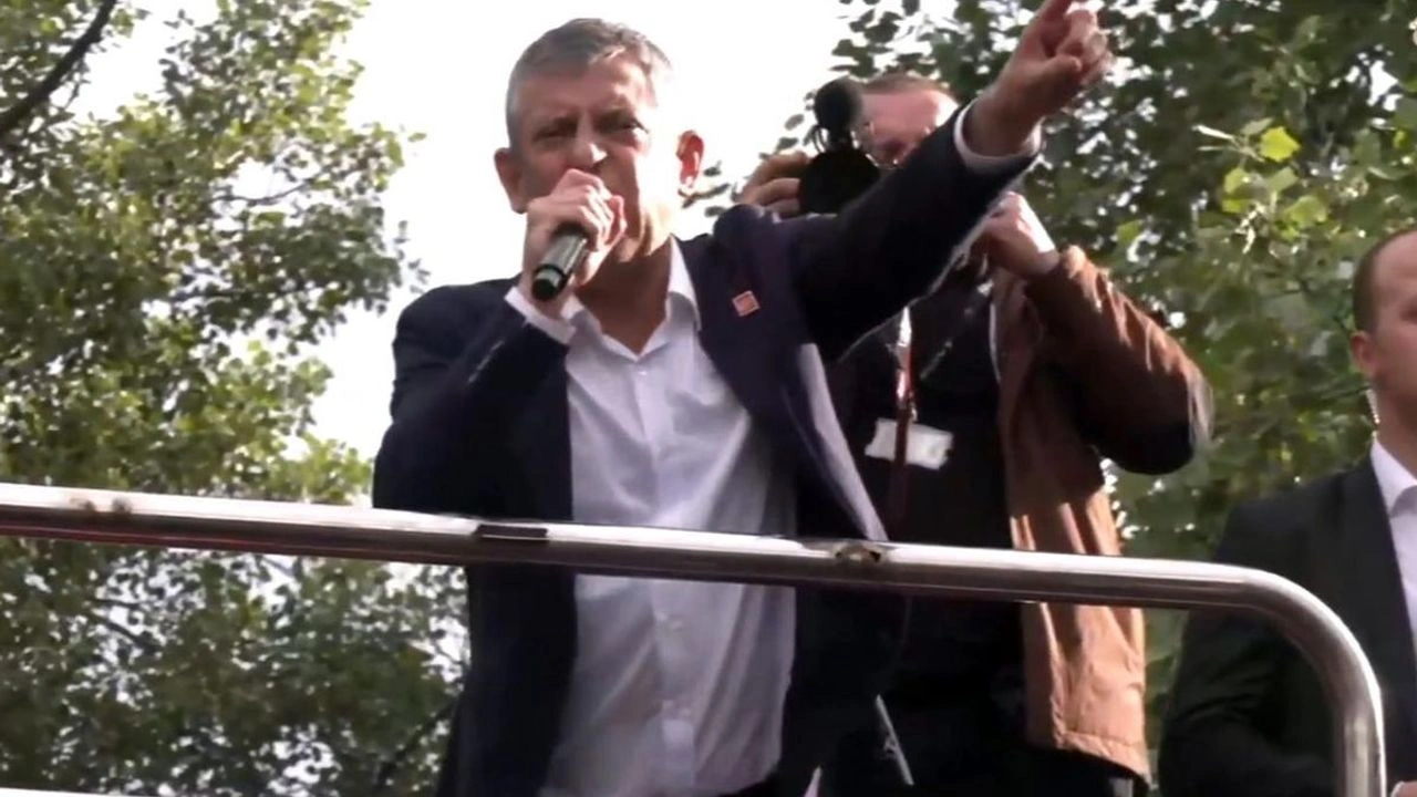 Özgür Özel: "CHP kapanmıştır, üçüncü kez açacağız"