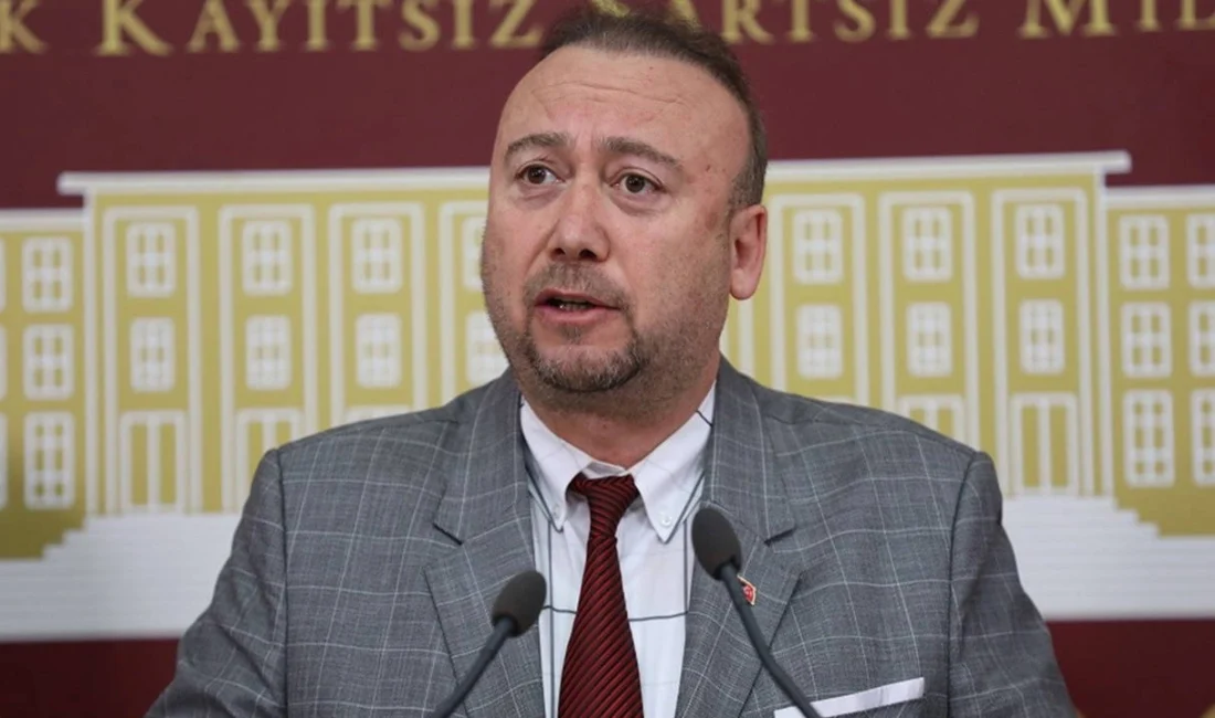 Uşak Belediye Başkanı Özkan Yalım, "rüşvet" ve "ihaleye fesat karıştırma"