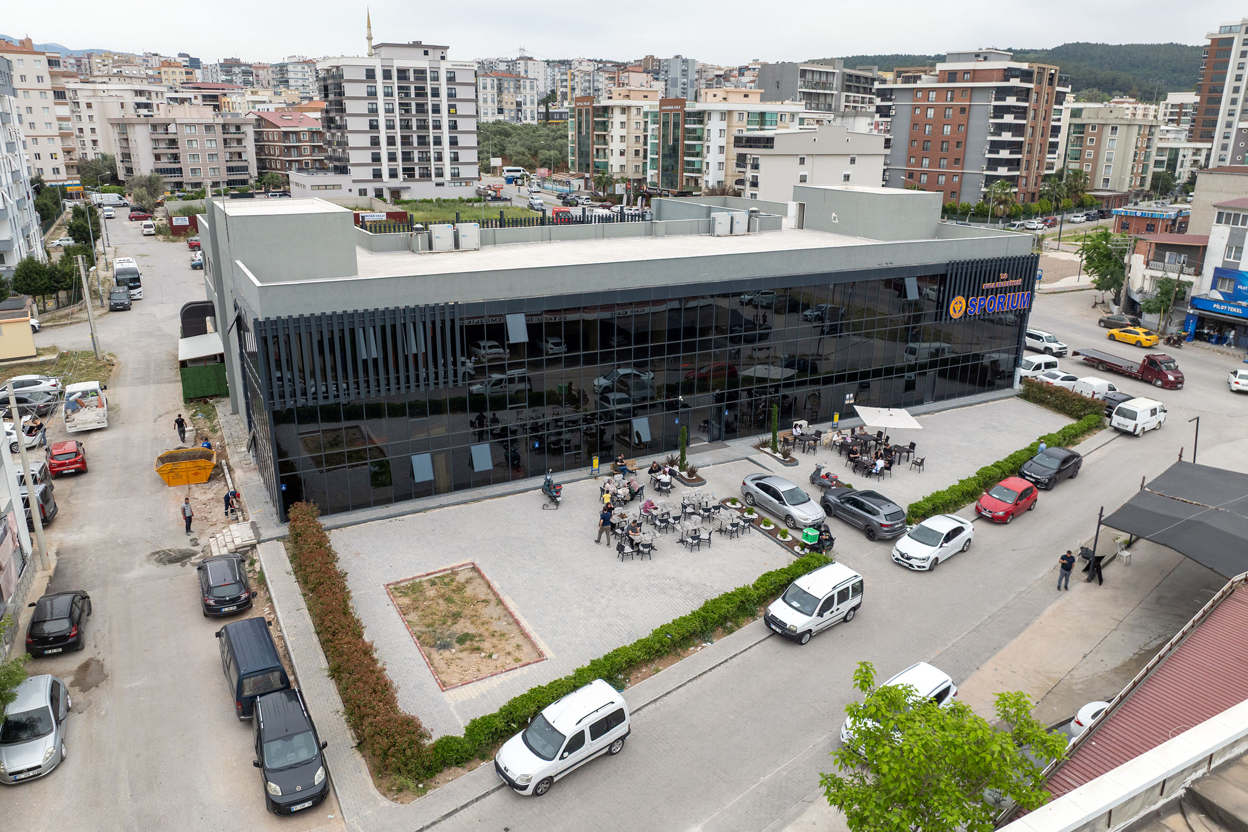 Buca’da açılış günü: Özgür Özel 16 vizyon proje için geliyor!