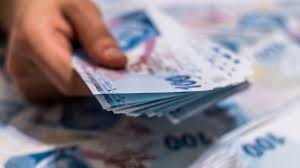 Bankalar arasındaki rekabet, emekli promosyonlarına rekor rakamları getirdi. 

Maaşını taşıyanlar