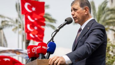 İzmir Büyükşehir Belediye Başkanı Dr. Cemil Tugay, CHP İzmir İl