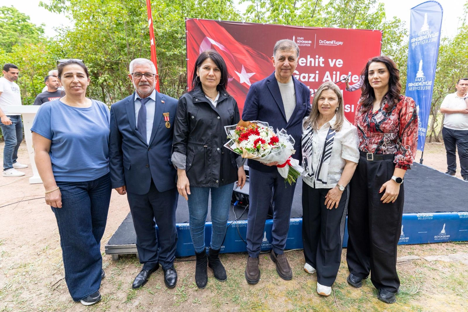 “Size hizmet bizim için onur”