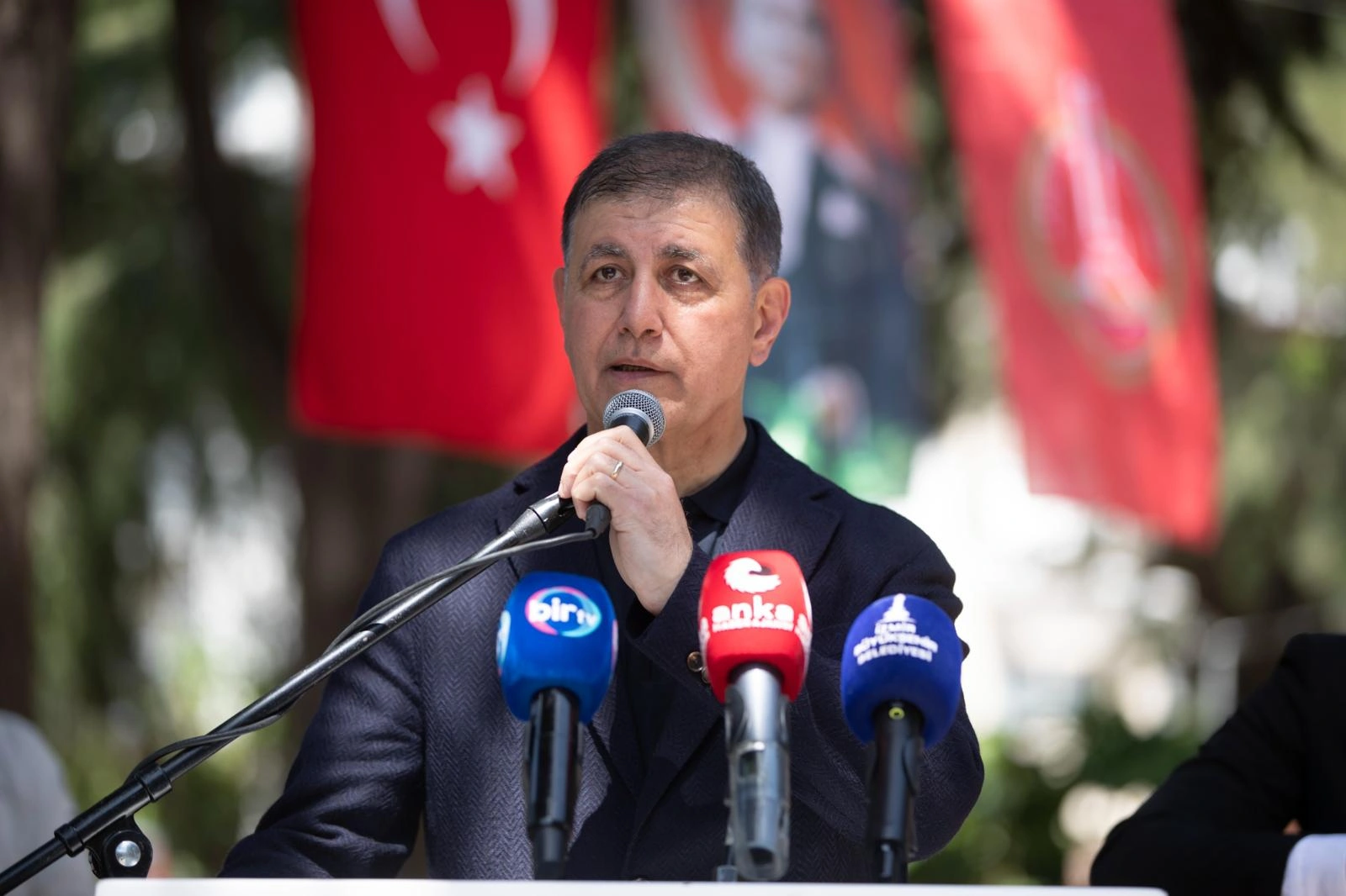 Tugay’dan Zübeyde Anne'ye duygu yüklü sesleniş: "Hepimiz sizin çocuklarınızız"
