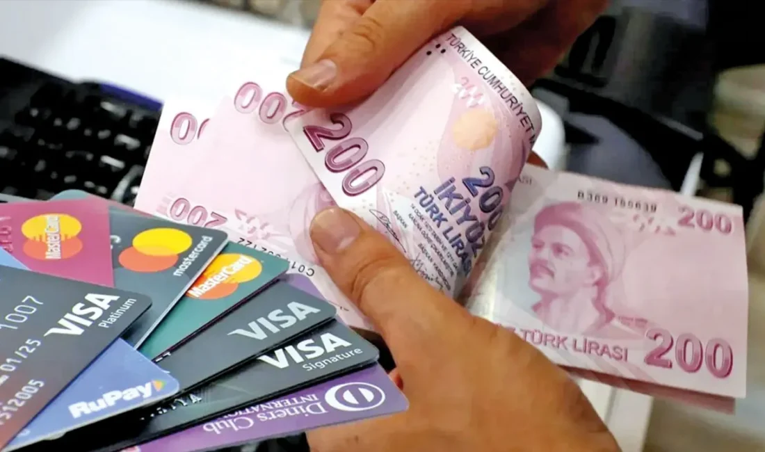Türkiye’de yüksek enflasyon ve gerileyen alım gücü, vatandaşı nakit harcamadan