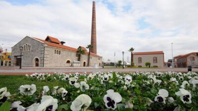 İzmir, uluslararası eğitim zirvesine ev sahipliği yapmaya hazırlanıyor. 

İzmir Büyükşehir