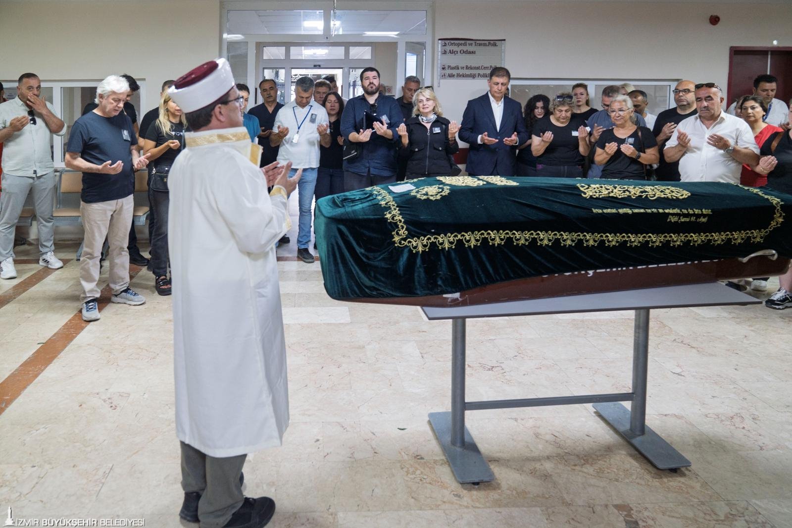 Radyoloji Uzmanı Dr. Ömer Cem Şenakaylı vefat etti: Eşrefpaşa Hastanesi’nde tören düzenlendi