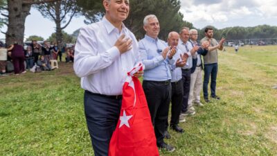 Bergama Kozak Yaylası’nda vatandaşlarla bir araya gelen İzmir Büyükşehir Belediye