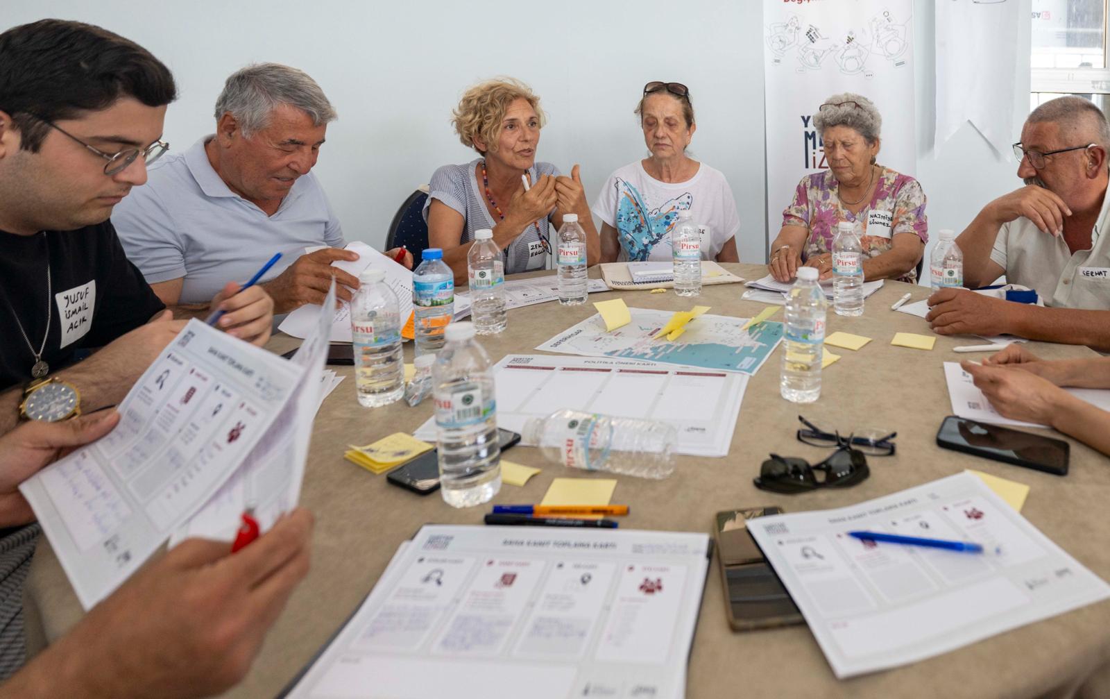 İzmir Büyükşehir Belediyesi, katılımcı demokrasiyi yerel yönetimlerin temel taşı haline