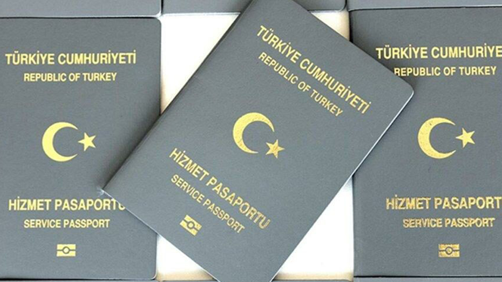 Türk vatandaşlarının vize çilesi bitmezken, şimdi de devletin resmi pasaportu