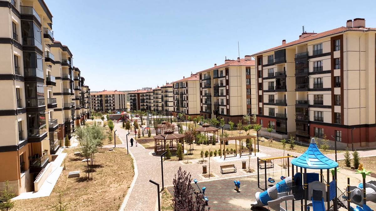 Konut fiyatlarında yalancı bahar: Rakamlar yükseliyor ama reel değer düşüyor!