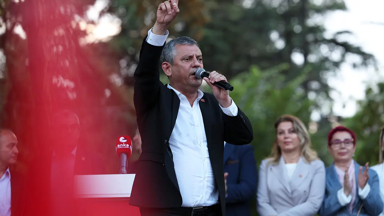 Özgür Özel, Kemal Kılıçdaroğlu yönetimi ile yaşanan krizde yeni parti
