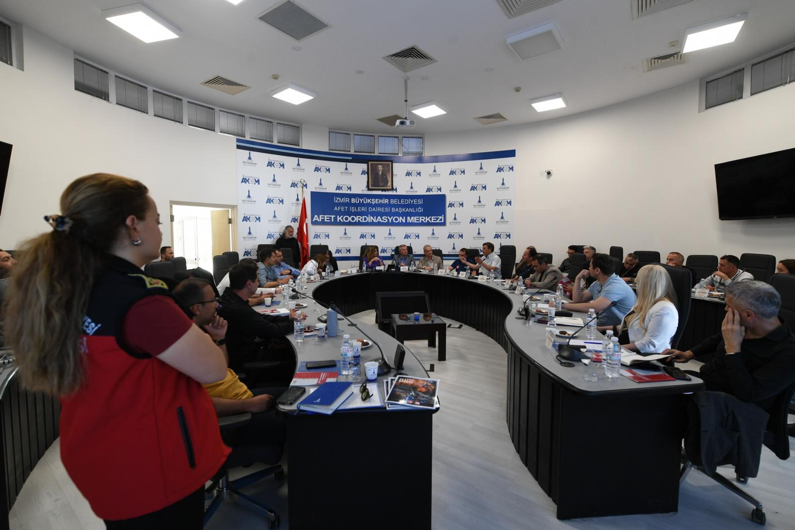 Yangın sezonu öncesi kritik zirve: İzmir hazırlıklarını tamamlıyor