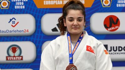 Berlin Gençler Avrupa Kupası’nda tatamiye çıkan milli judocumuz Sema Mete,