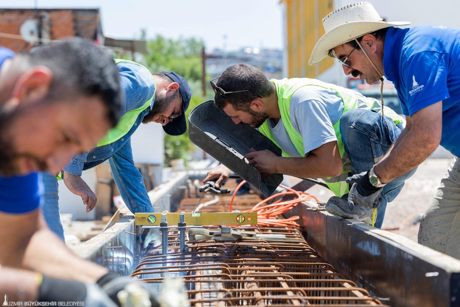 İzmir’in 100 yıllık futbol efsanesi geri dönüyor: Langar sahası stadyuma dönüşüyor