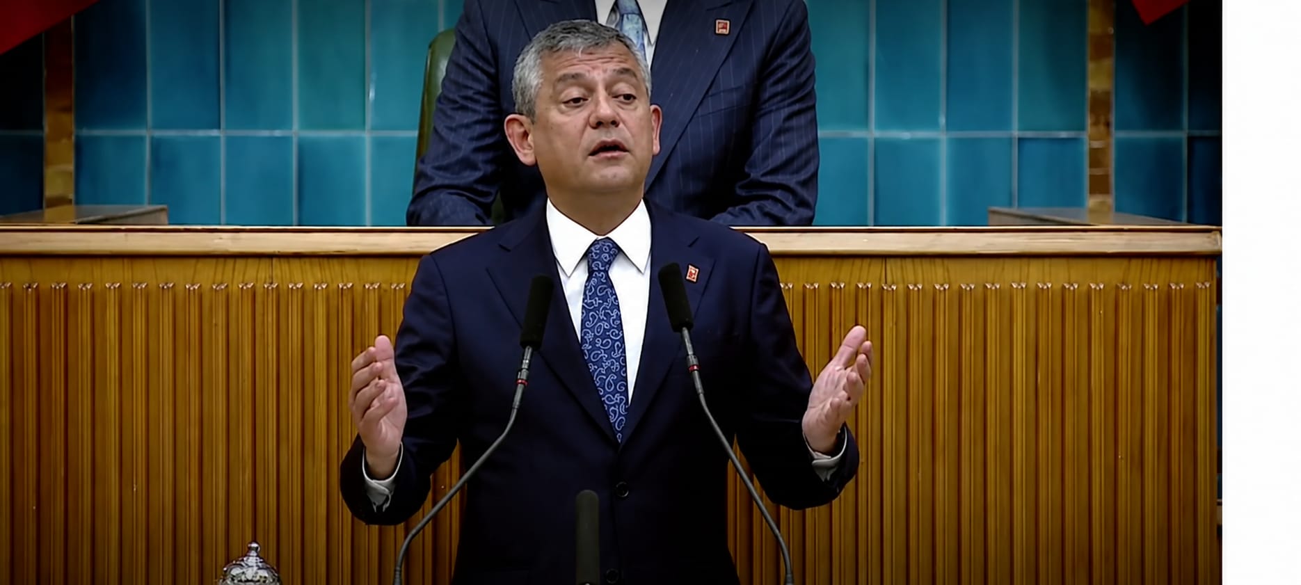 Özgür Özel Grup Toplantısında konuştu: "Mesele CHP meselesi değil; Erdoğan'ı rakipsizleştirme meselesi"