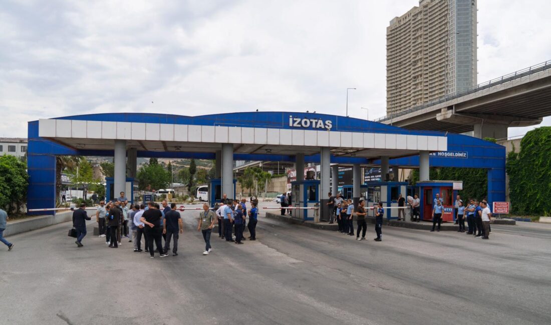 İzmir Büyükşehir Belediyesi, sözleşme süresi bittiği halde tahliye edilemeyen otogarda