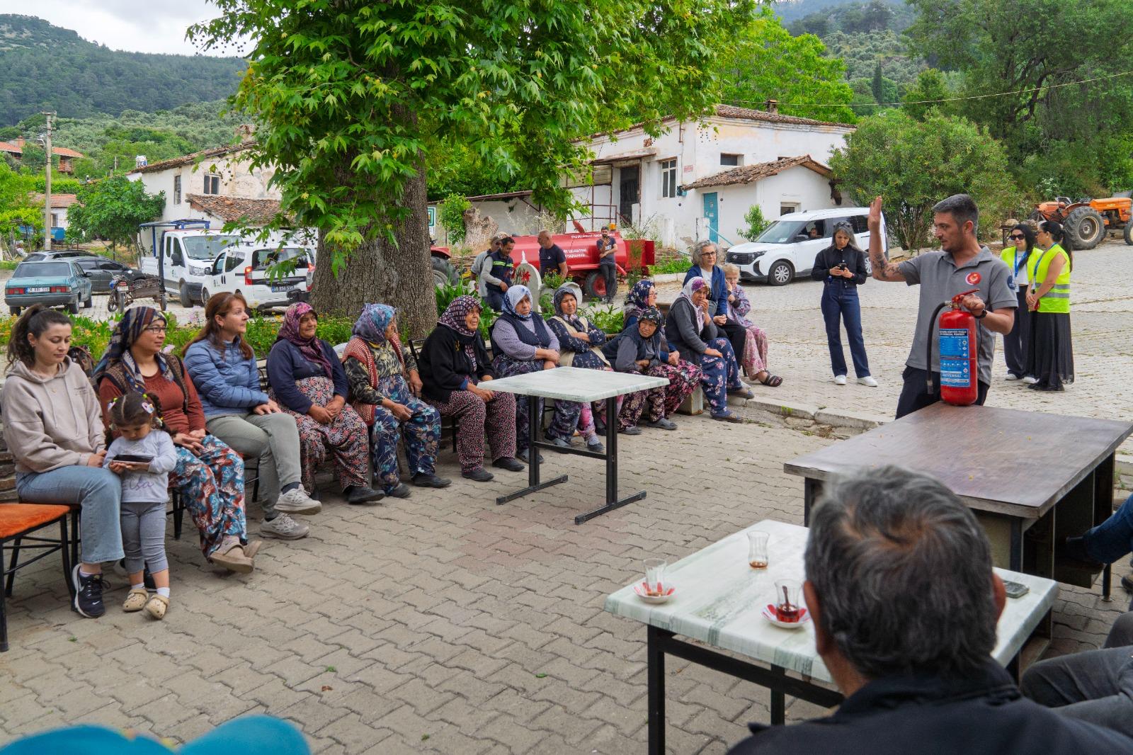 Alevlere karşı 'gönüllü' kalkan: Tire yangına karşı teyakkuzda!