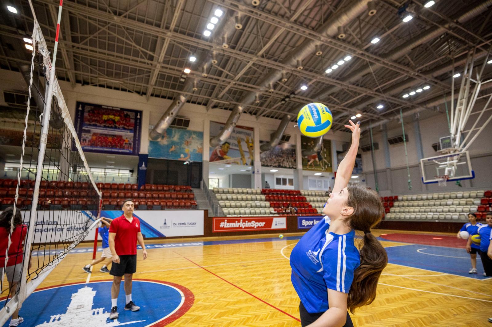 İzmir'de Yaz Spor Okulu kayıtları başlıyor