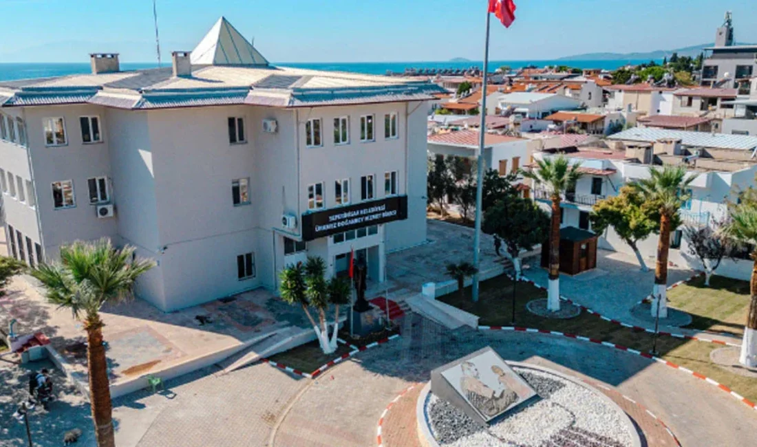 İzmir’in Seferihisar Belediyesi’ne yönelik yürütülen rüşvet ve imar usulsüzlüğü soruşturması