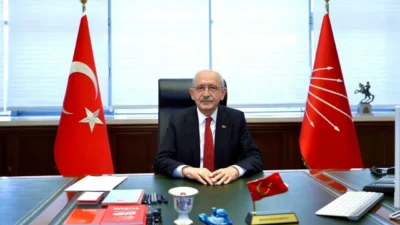 Mahkeme kararıyla tedbiren CHP Genel Başkanlığı makamına getirilen Kemal Kılıçdaroğlu,
