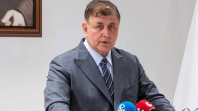CHP’den istifa eden İzmir Büyükşehir Belediye Başkanı Cemil Tugay, kararının