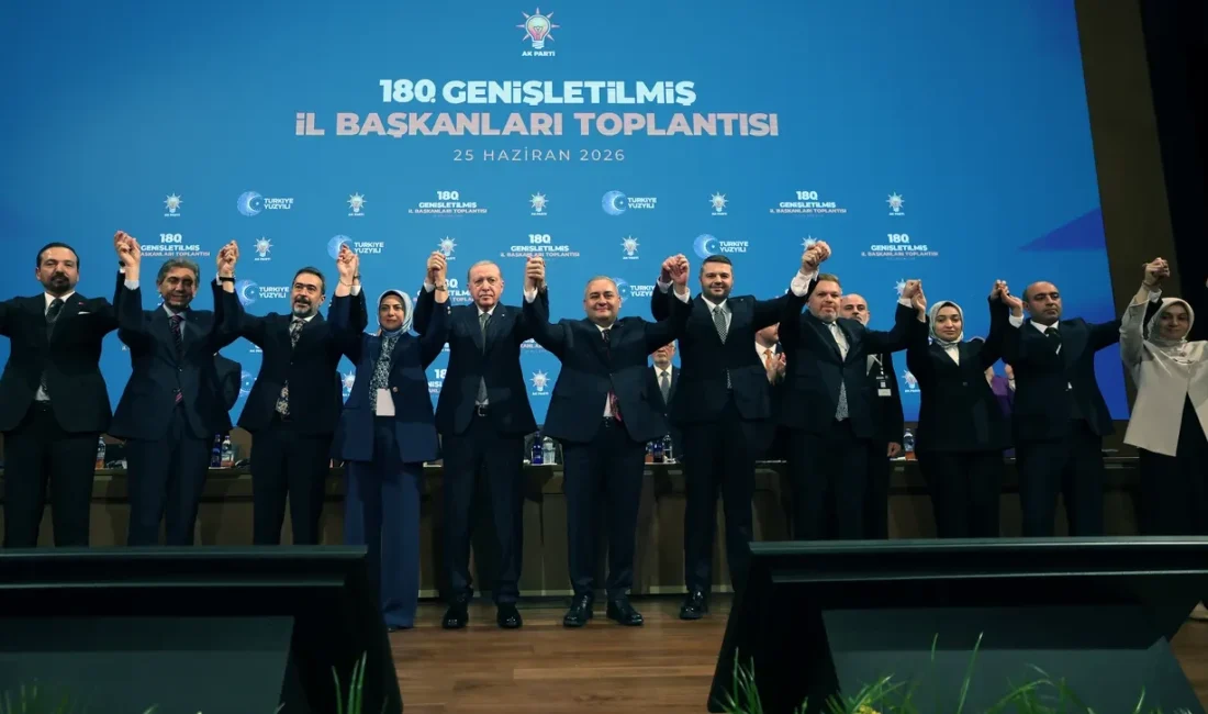 Yerel yönetimler düzeyinde kartlar yeniden dağıtılıyor. Şubat ayında CHP'den istifa