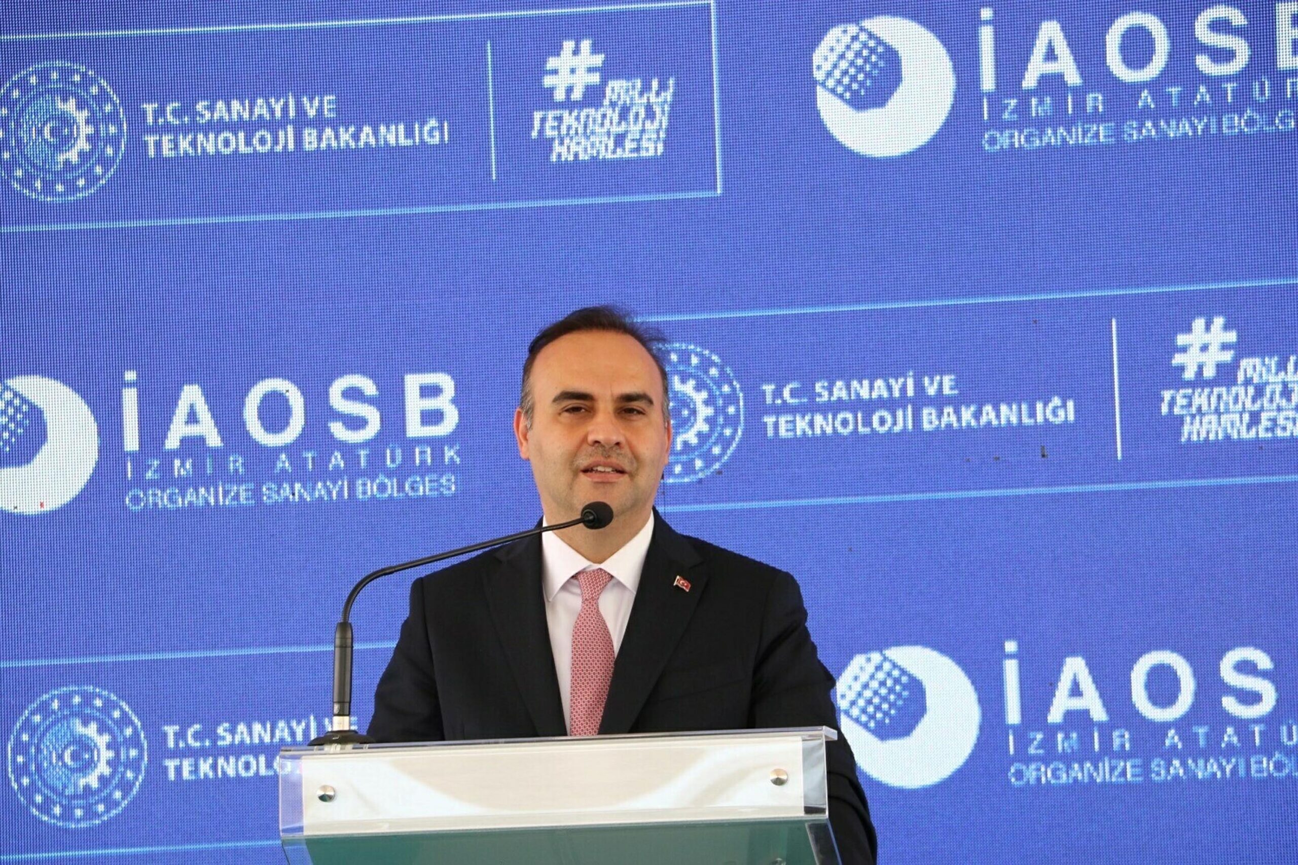 Bakan Kacır İzmir'den duyurdu: 'OSB modelini Türkiye'de şahlandırdık'