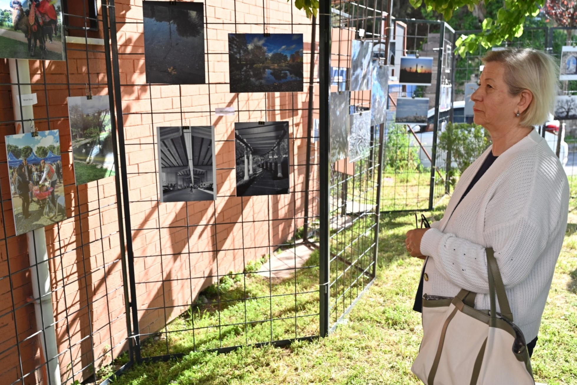 Bornova’da görülmemiş buluşma: Sergilenen eserleri görenler hayran kaldı 3 Bornova’da görülmemiş buluşma: Sergilenen eserleri görenler hayran kaldı