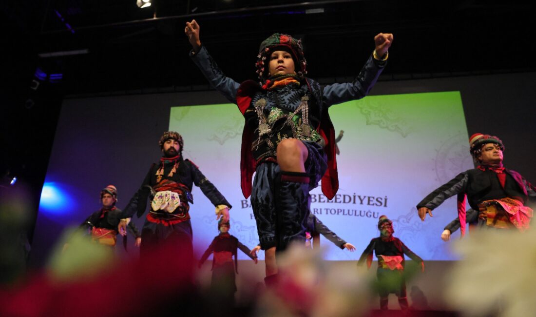 Bayraklı Belediyesi'nin eğitim ordusu BASAMAK, bin 700'ün üzerinde kursiyerin aylar