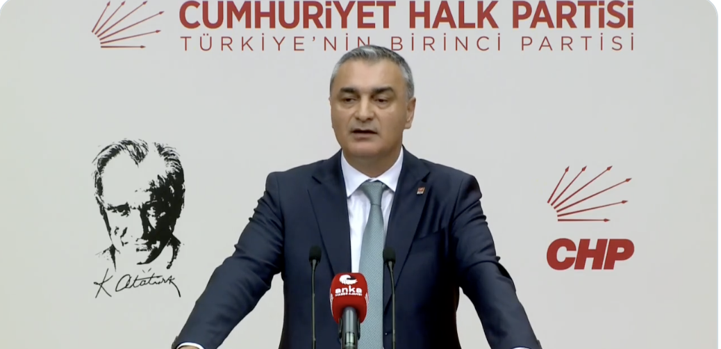 CHP Sözcüsü Müslim Sarı, görevden alınan il başkanlarının alternatif binalar