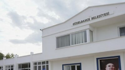 İzmir'in gözde ilçelerinden Güzelbahçe Belediyesi, mülkiyetinde yer alan Çamlı ve