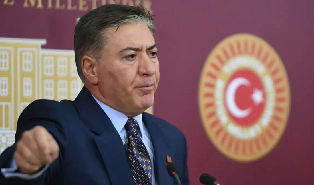 CHP'de uzun süredir beklenen olağanüstü kurultay hamlesi resmileşti. Grup Başkanvekili