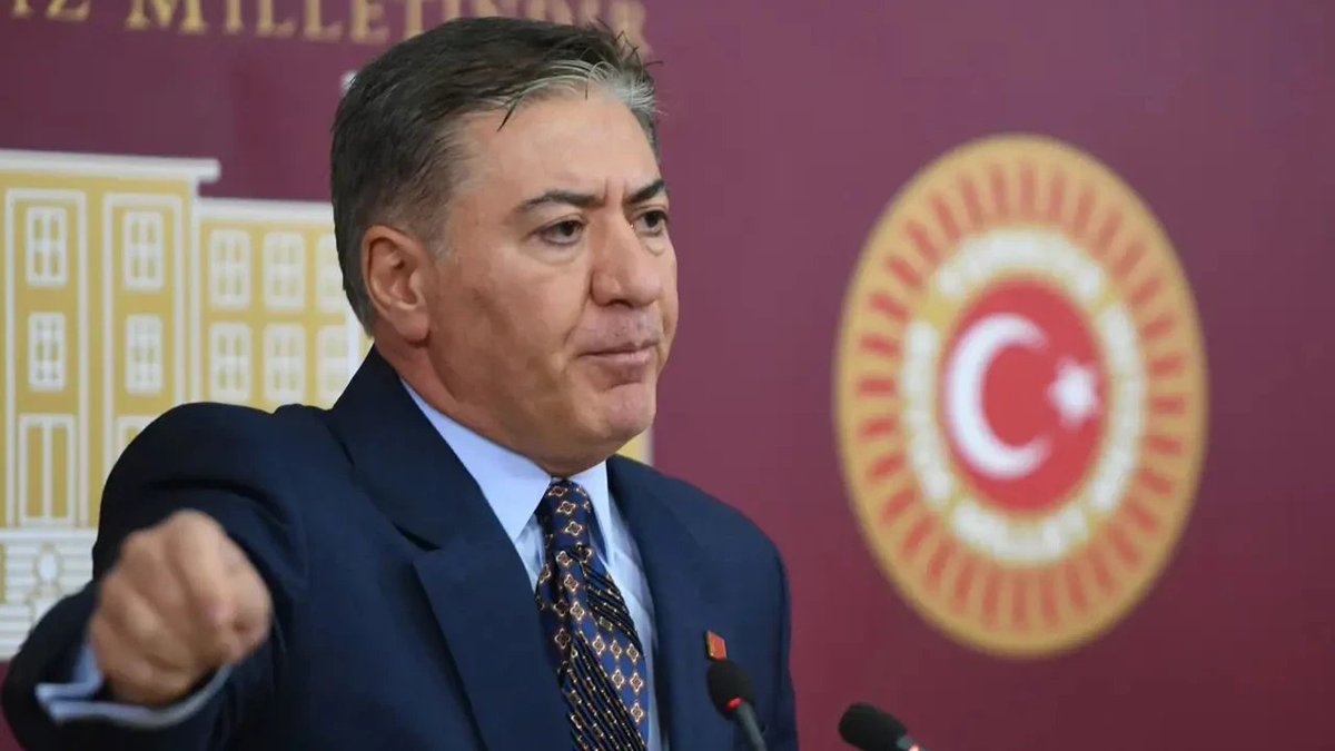 CHP'de uzun süredir beklenen olağanüstü kurultay hamlesi resmileşti. Grup Başkanvekili