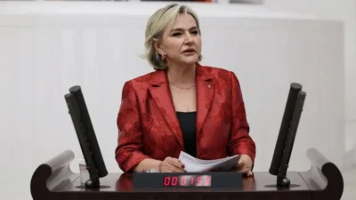 CHP İstanbul Milletvekili Nimet Özdemir, parti içinde yaşanan "mutlak butlan"